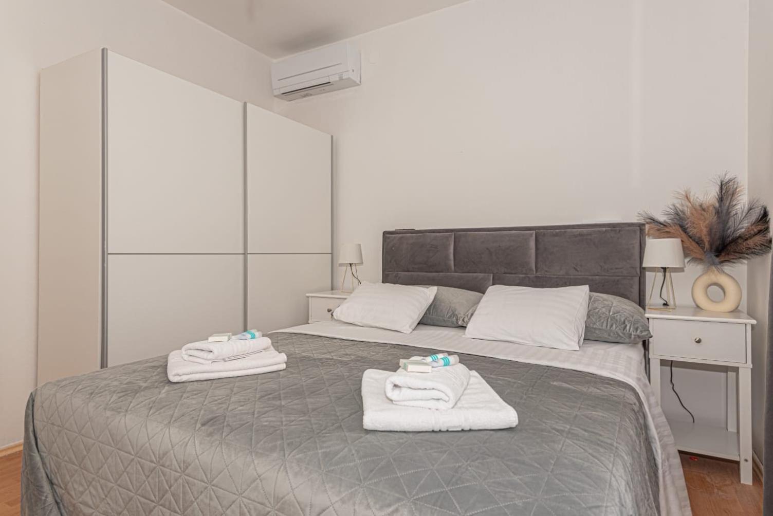Apartment Mozart Šibenik Kültér fotó